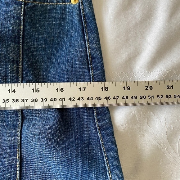 Baccini Women's Denim Mini Jean Skirt Size 4 - Picture 8 of 11